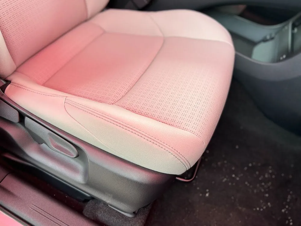 2023 Toyota bZ4X XLE Tech in Heavy Metal 7